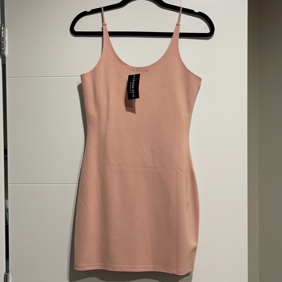 FashionNova medium dress - Picture 2 of 3